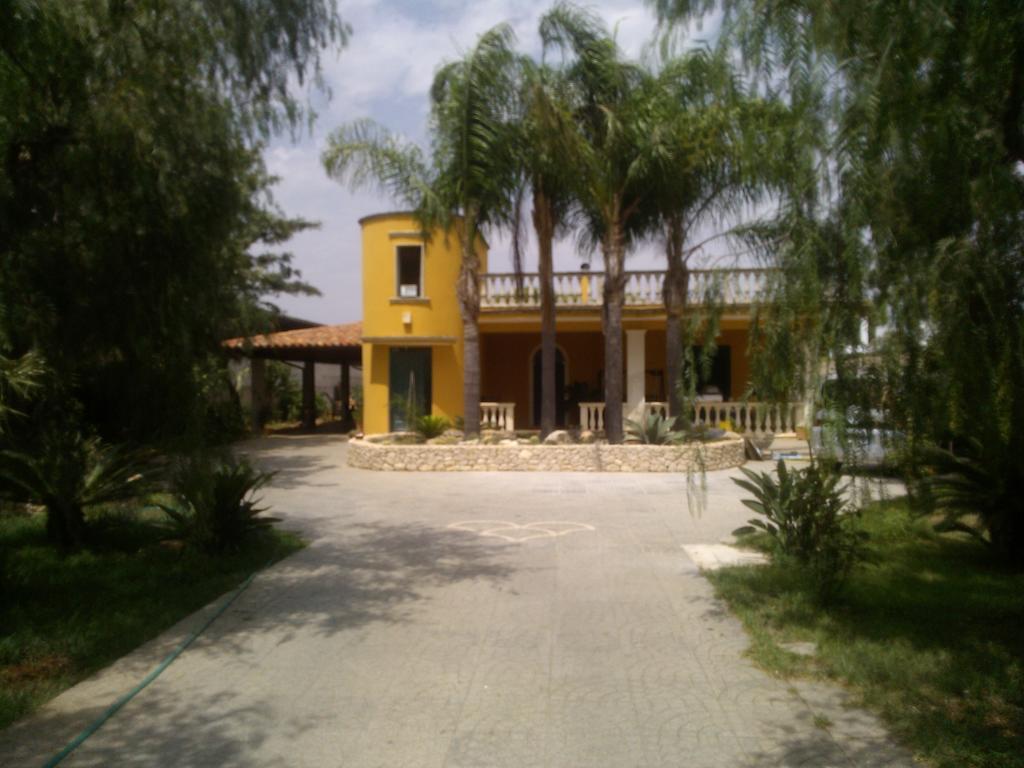 B&B Villa Fanizza Порто Чезарео Екстериор снимка